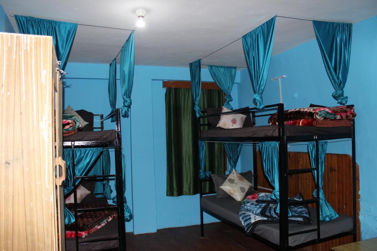 Non Stop Cafe Hostel & Stay Manali  Exterior photo
