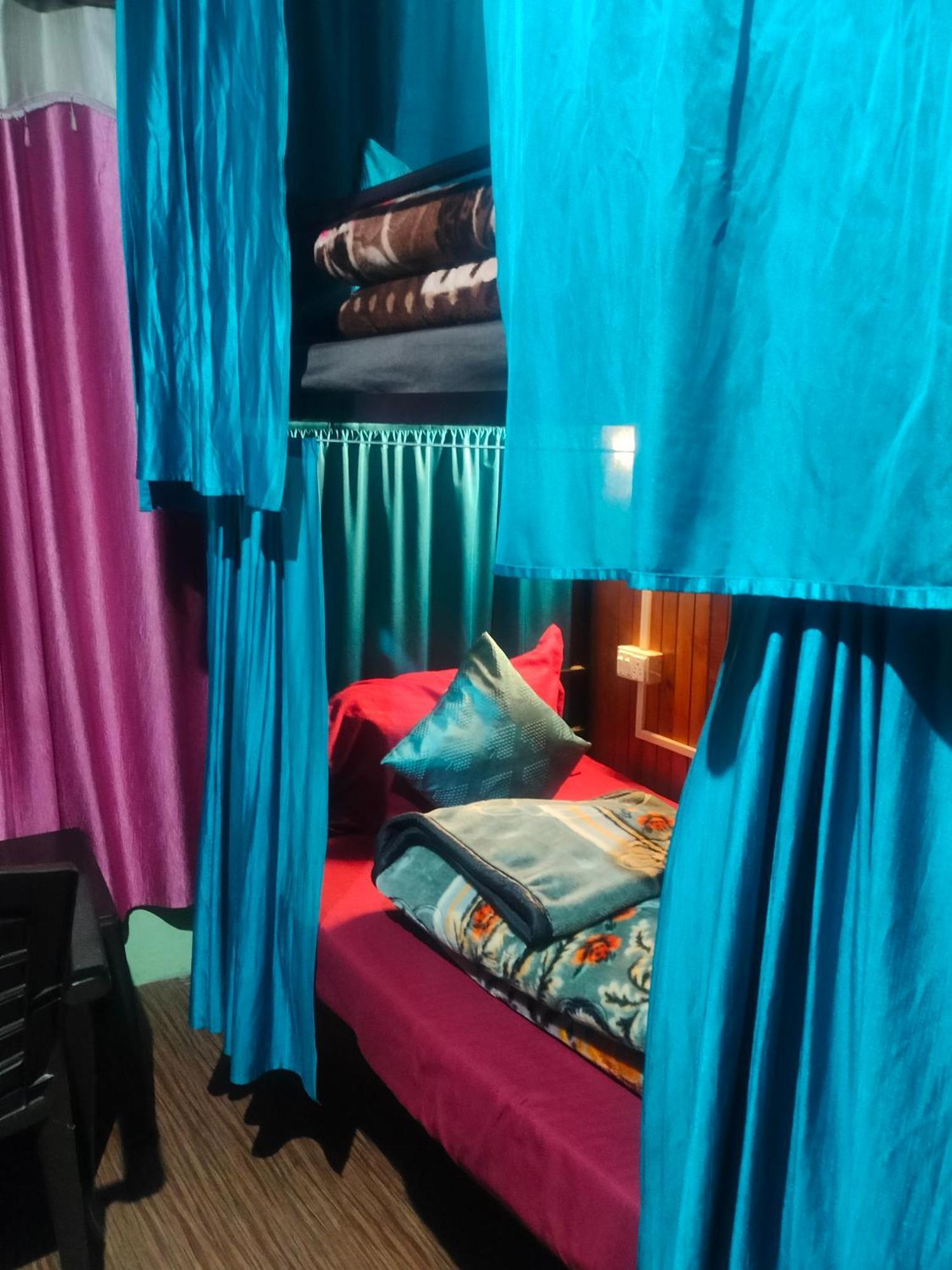 Non Stop Cafe Hostel & Stay Manali  Room photo